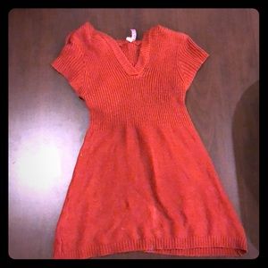 Red short sleeve sweater